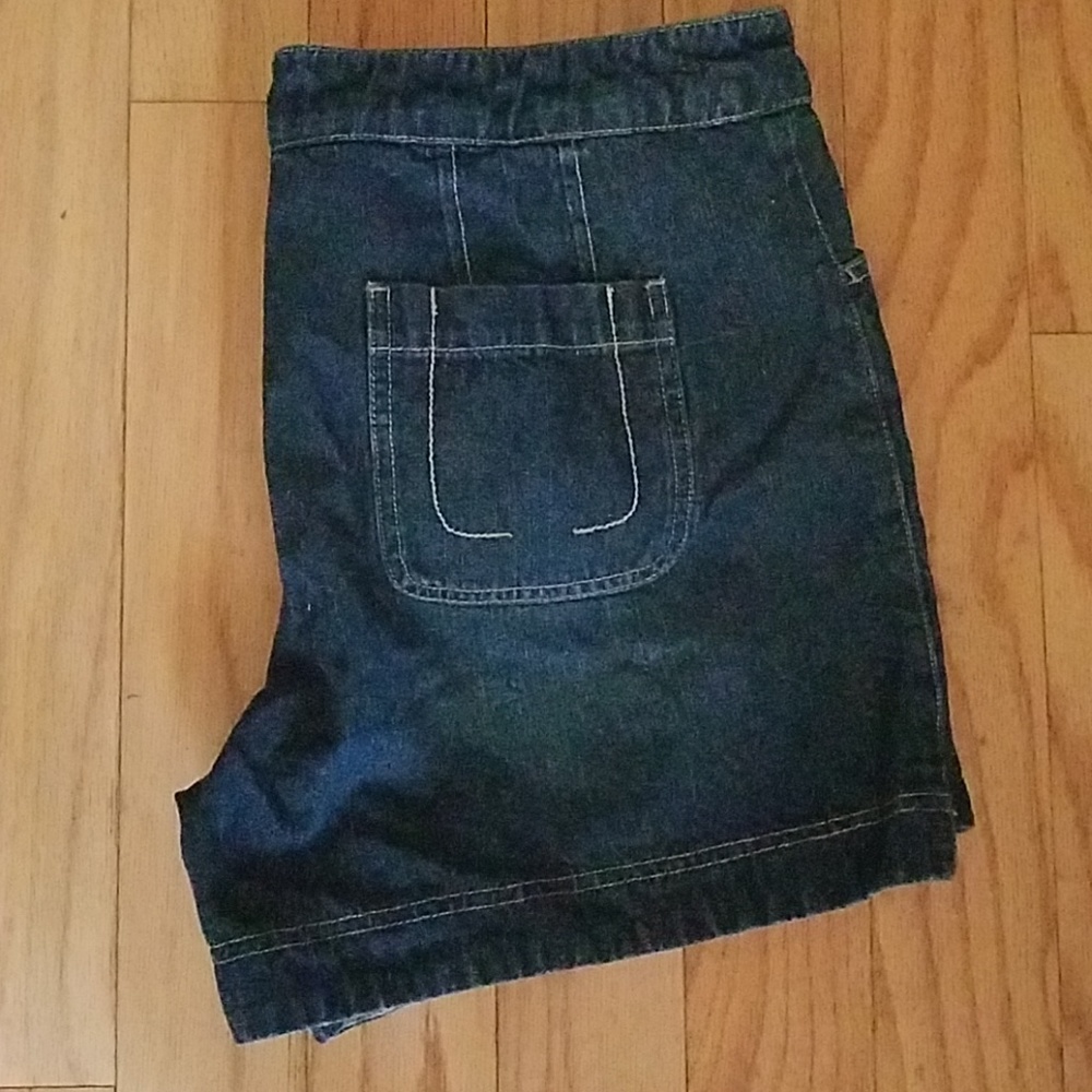 Natural Reflections Denim shorts, size 12